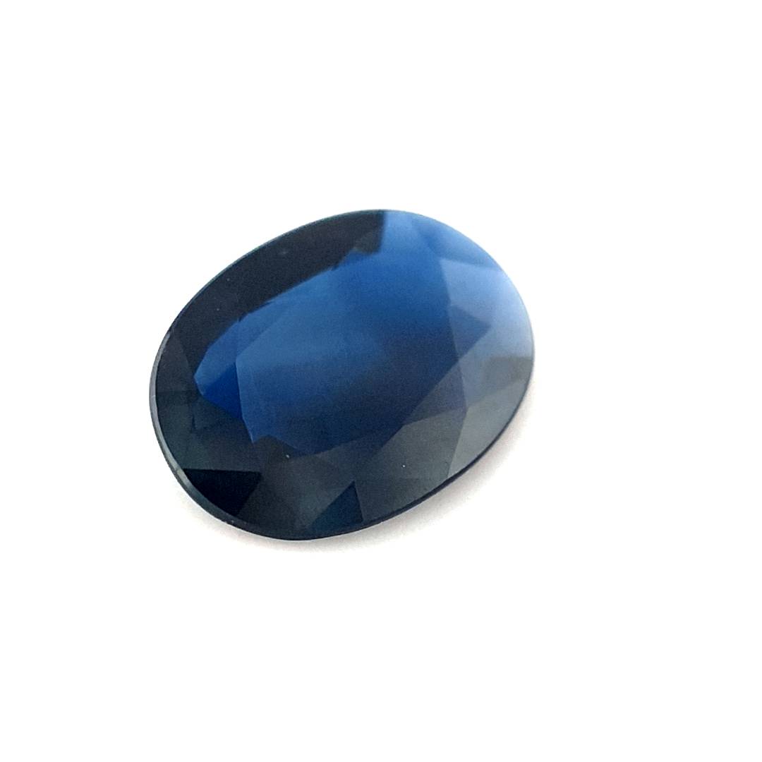 0.69ct Australian Sapphire, Blue, Black - Oval