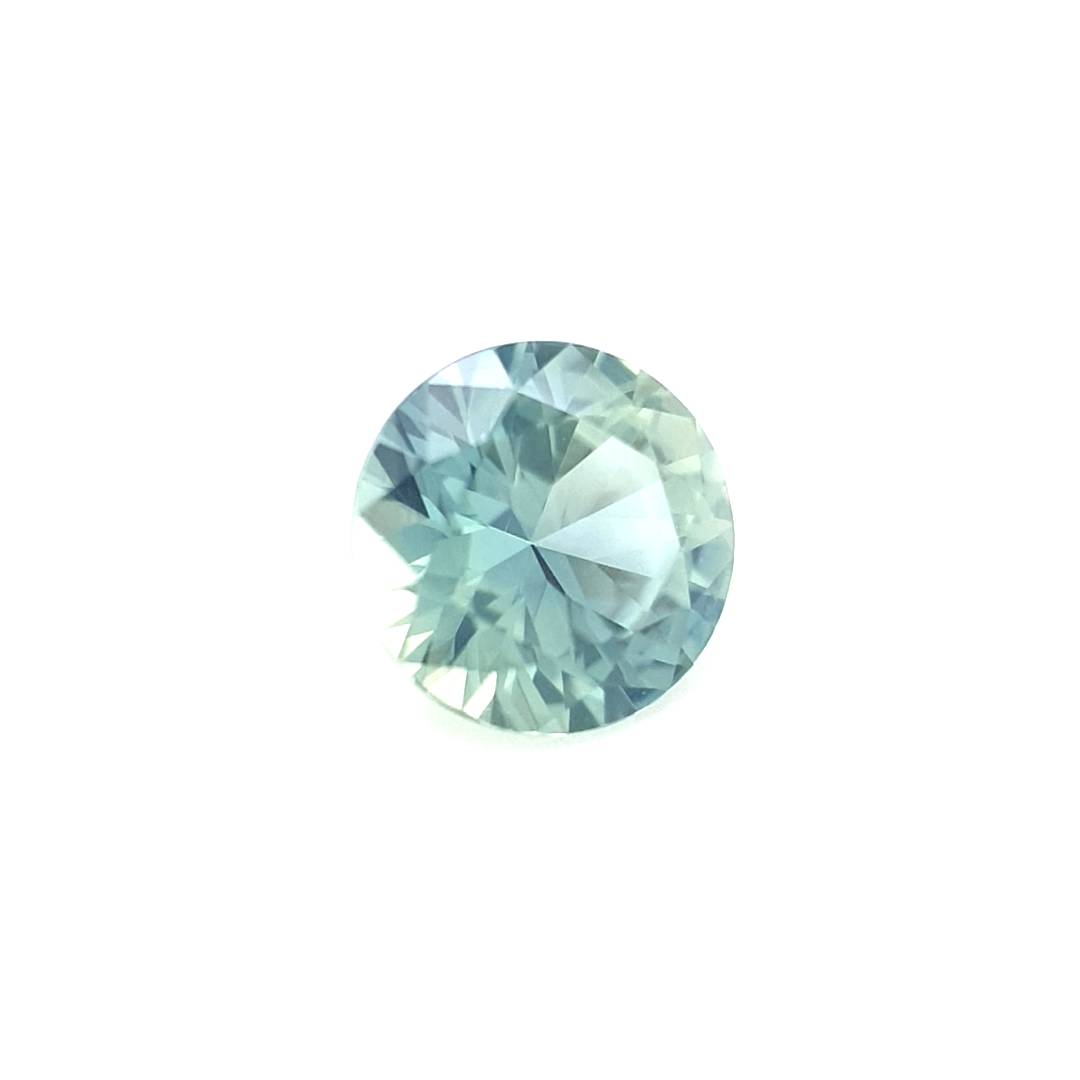0.90ct Australian Sapphire, Light Teal Blue - Round