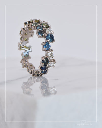 Dorothy - Australian Sapphire & Argyle Diamond Ring - White gold