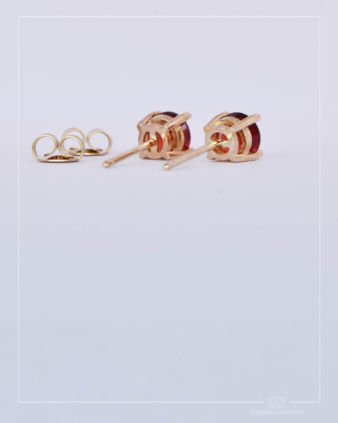 Australian Red Garnet Stud Earrings - Yellow Gold - 0.98ct