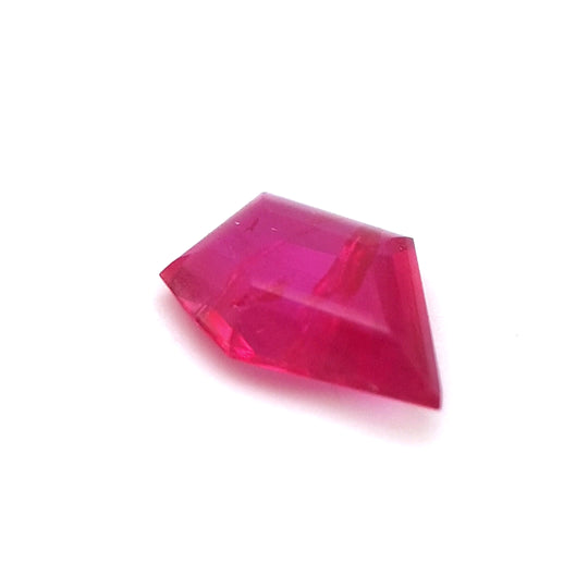 Mozambique Ruby – 0.93ct Freeform Cut (Red &amp; Pink)
