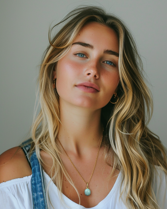 Juno medium pendant featuring Australian Turquoise - 18k Australian Gold