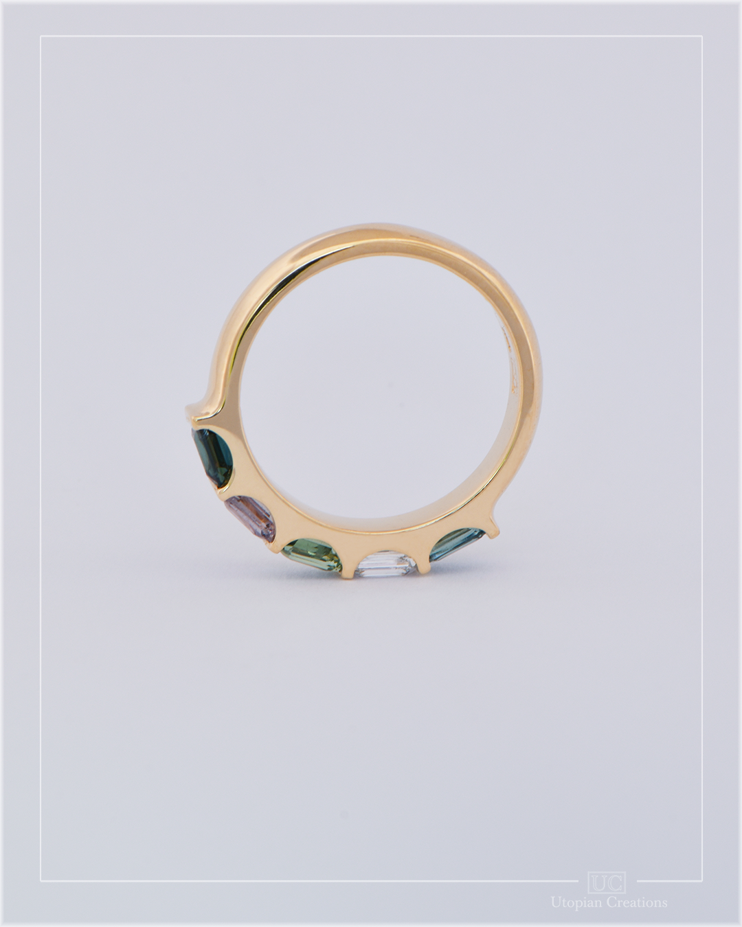 Rich 18k Yellow Gold Hypatia Ring