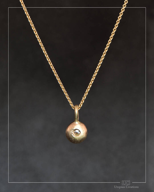 Argyle Diamond - 9k Yellow Gold - Pebble Pendant &amp; Chain