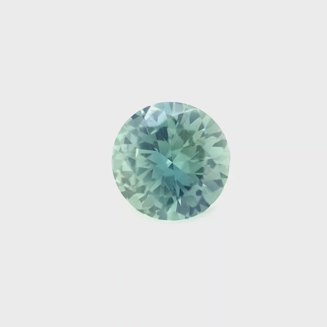 0.90ct Australian Sapphire, Light Teal Blue - Round