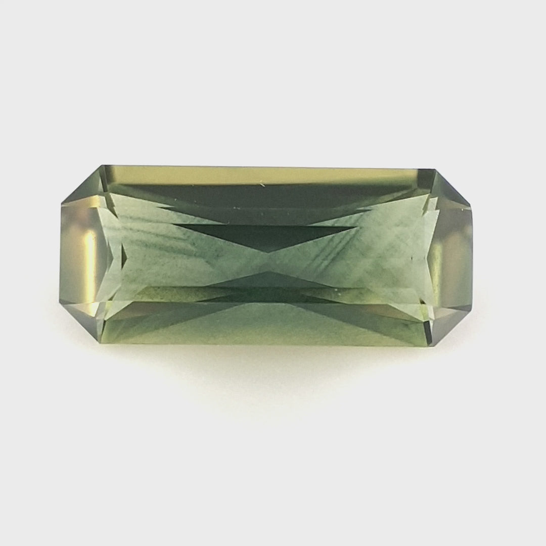 Queensland Sapphire – 1.50ct Emerald Modified Cut, Green