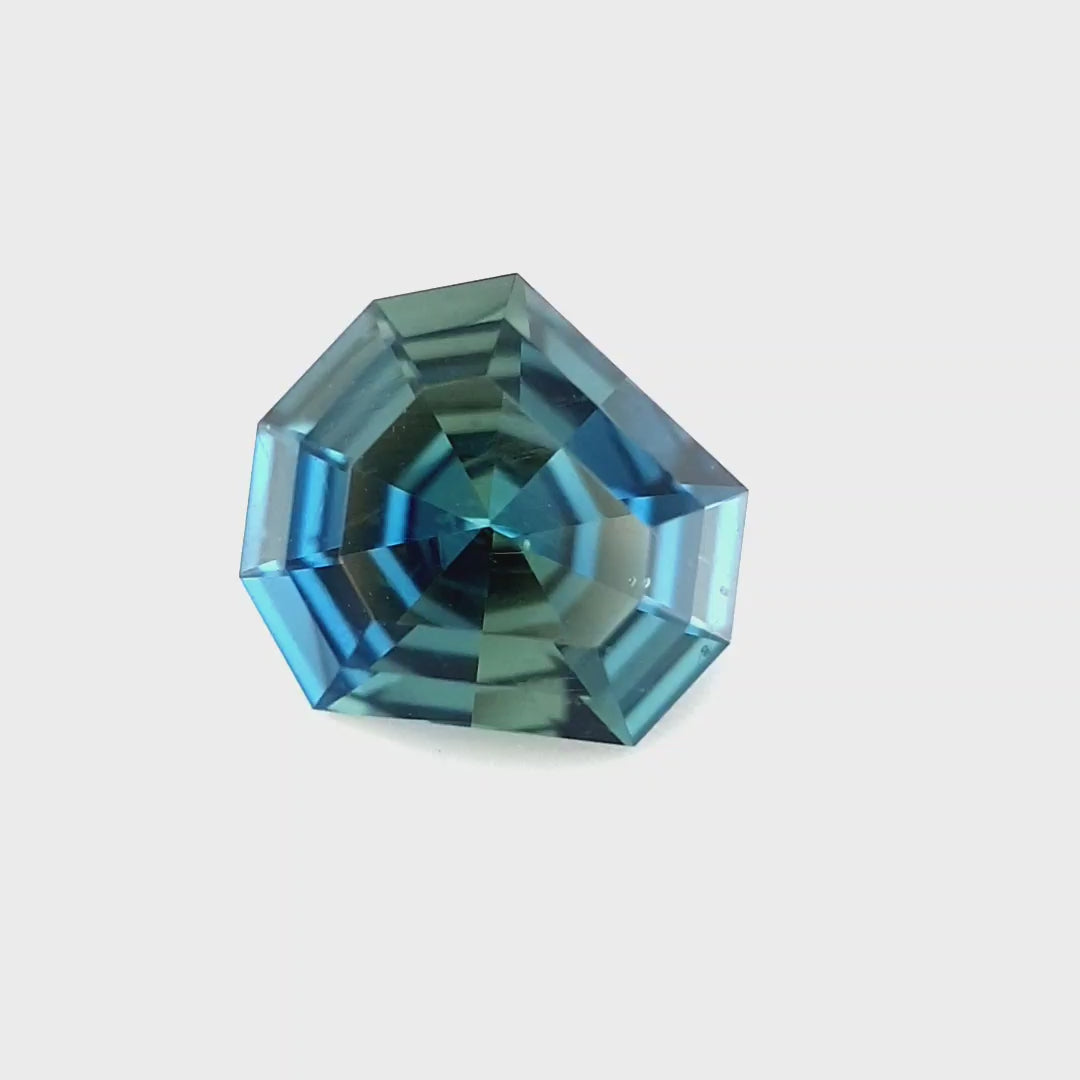 1.28ct Australian Sapphire, Blue, Teal - Fancy Cut
