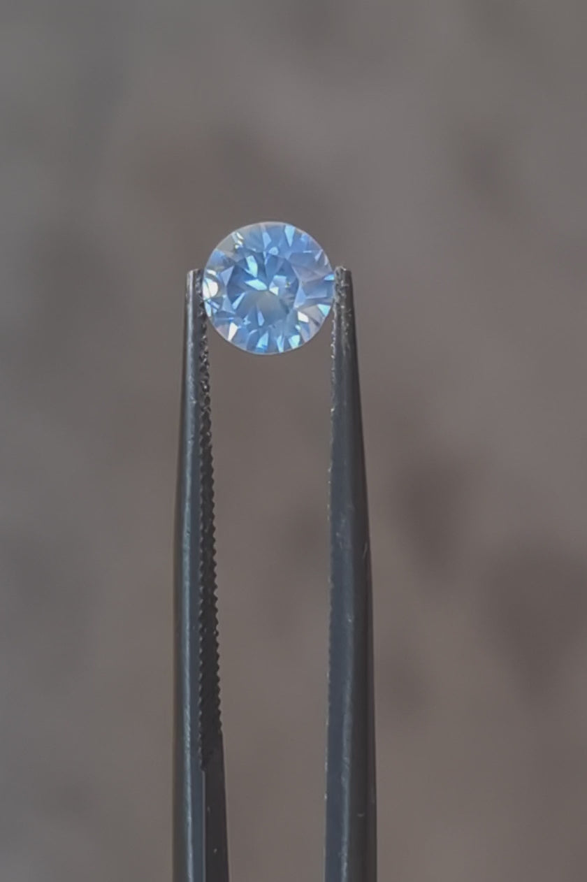 Sri Lanka Sapphire – 0.86ct Round Modified Brilliant Cut, Blue