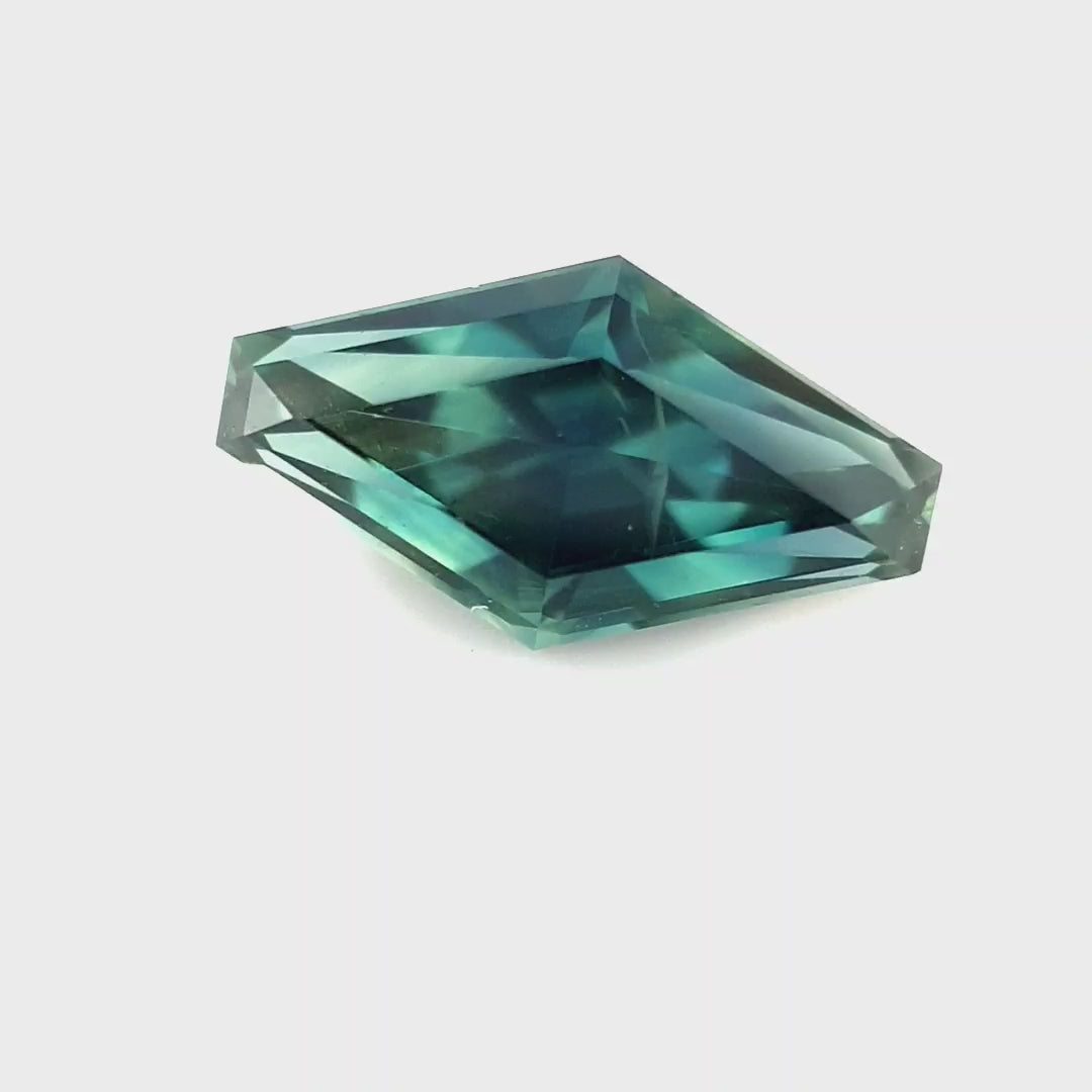 1.87ct Australian Sapphire, Blue, Teal - Hexagon