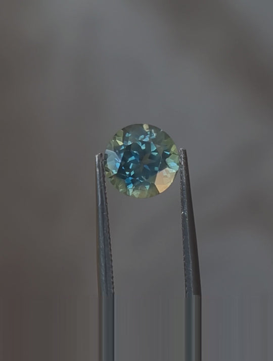 Queensland Sapphire – 2.37ct Round Cut, Teal, Green, Blue