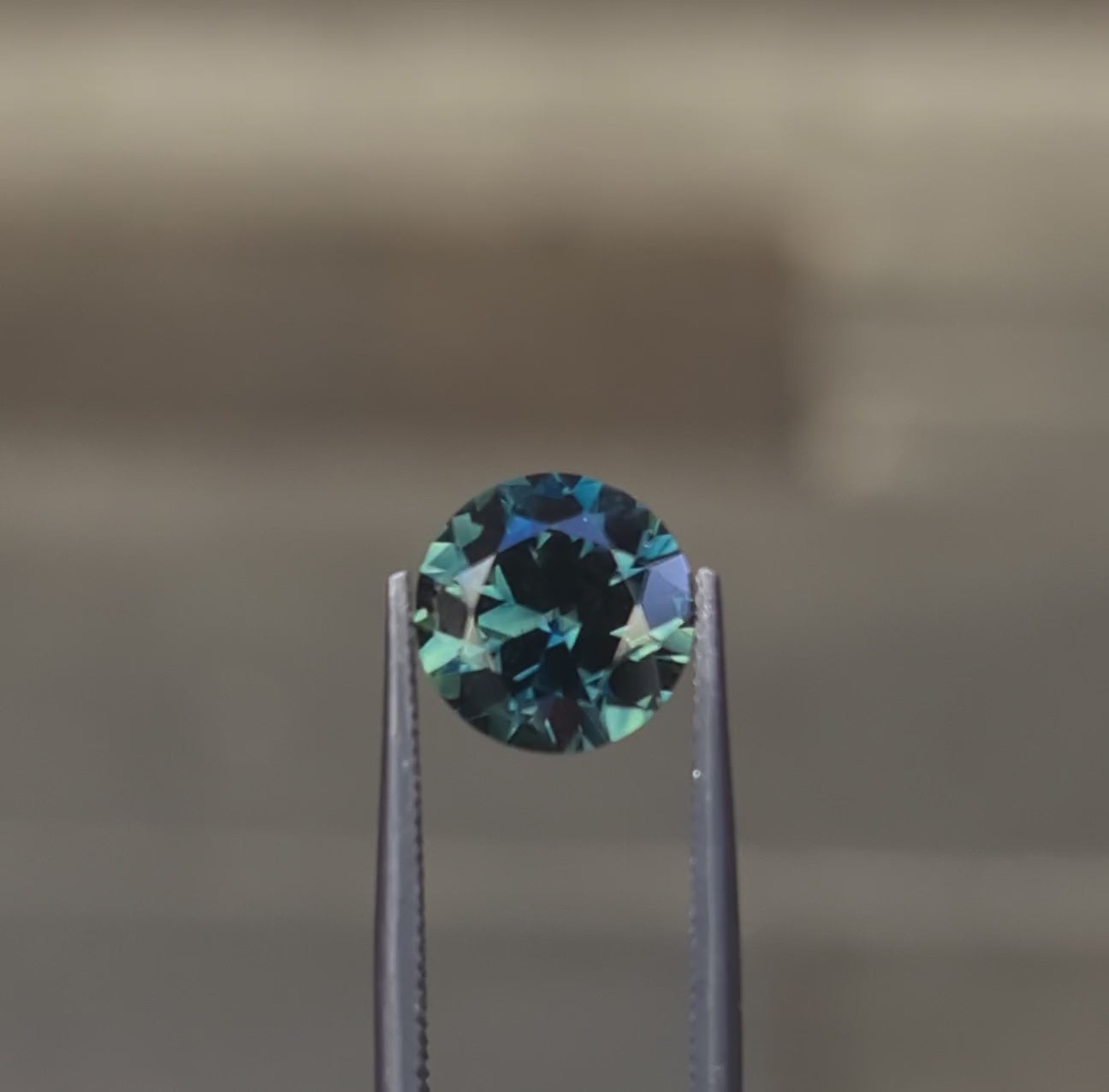 3.23ct Australian Sapphire, Deep Teal, Blue, Green Parti - Round