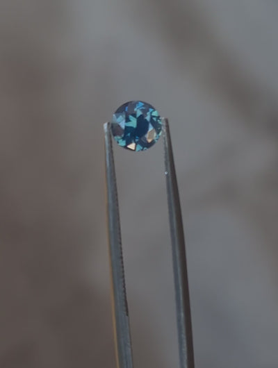 Queensland Sapphire – 1.05ct Round Cut, Teal, Blue