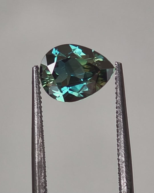 Queensland Sapphire - 1.50ct, Pear, Parti, Green, Blue