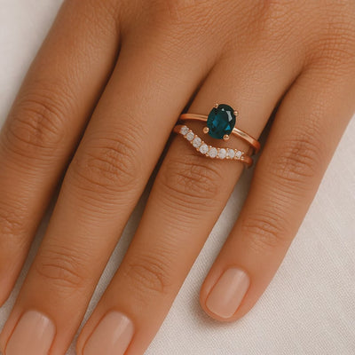 Lise with Diamonds