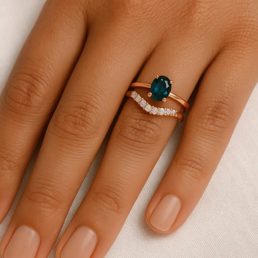 Lise with Diamonds