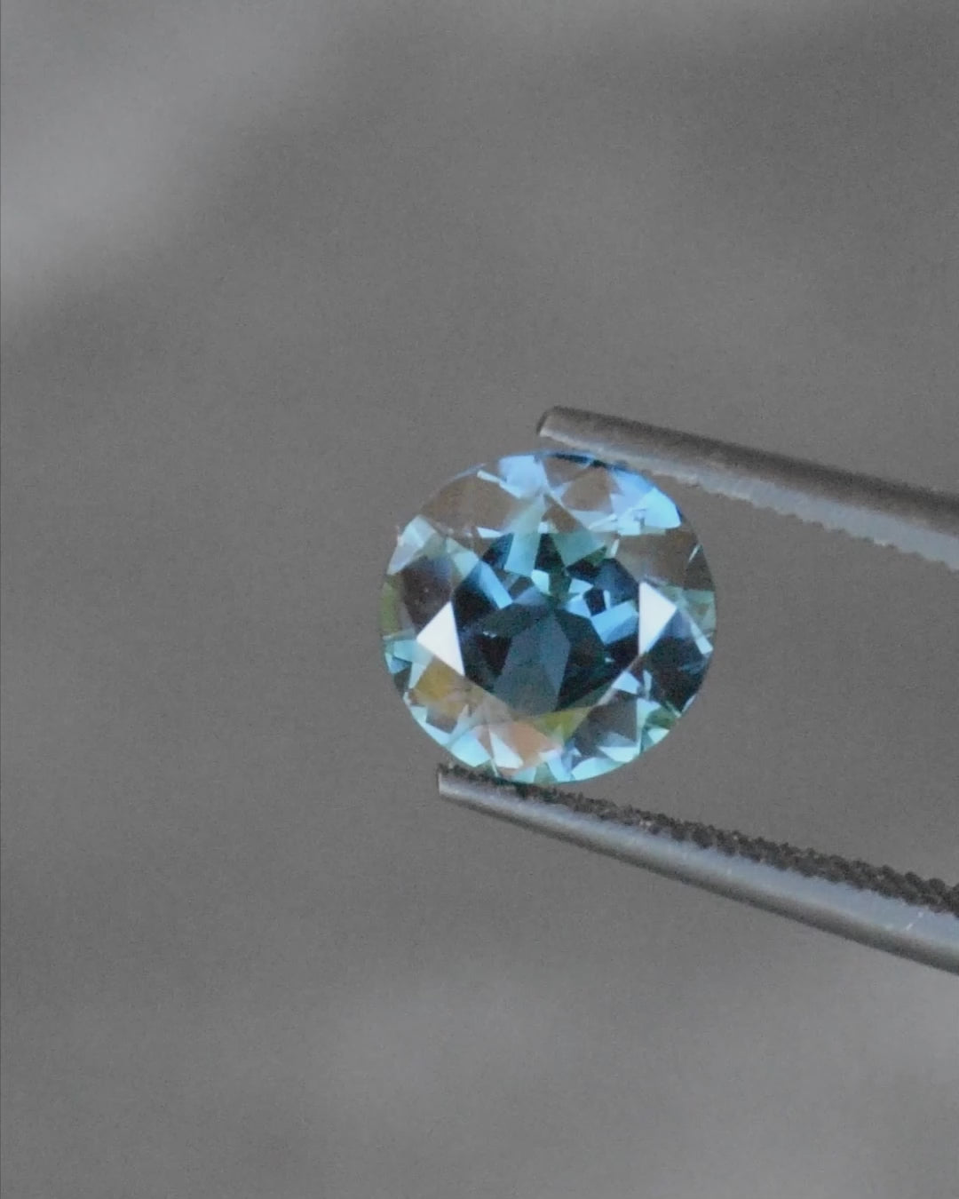 1.58ct Australian Sapphire, Blue - Round