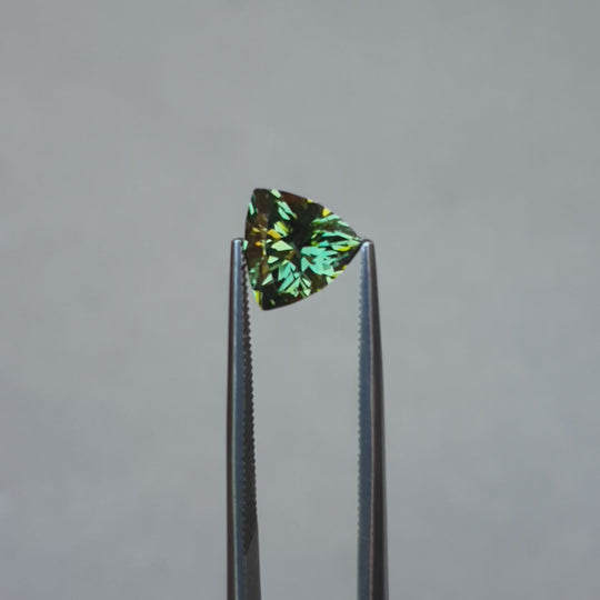 2.22ct Australian Sapphire, Green, Teal - Trillion