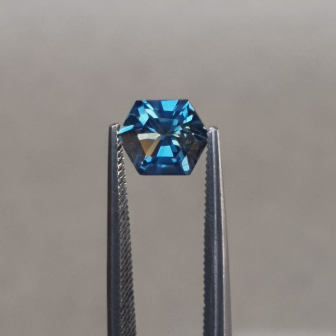 1.44ct Australian Sapphire, Blue, Teal - Hexagon