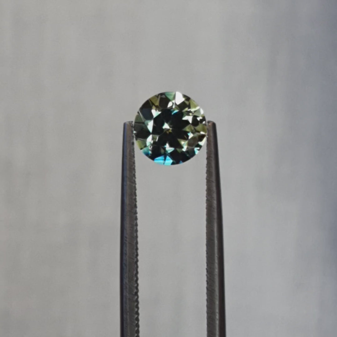 1.52ct Australian Sapphire, Parti, Green, Blue - Round