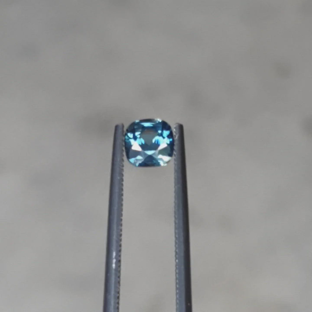 1.00ct Nigerian Sapphire, Blue - Cushion