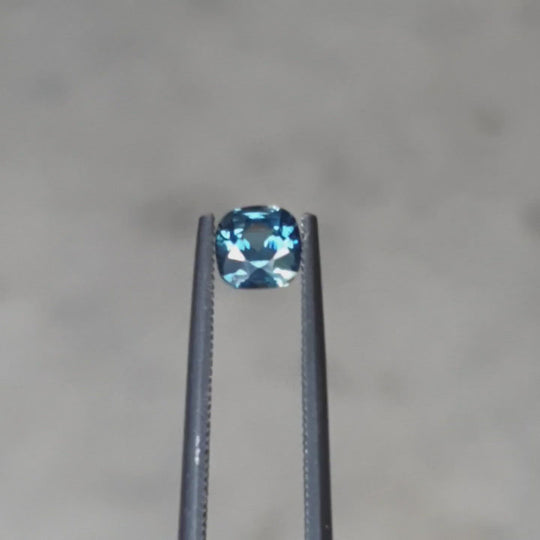 1.00ct Nigerian Sapphire, Blue - Cushion