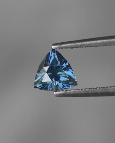1.06ct Australian Sapphire, Blue - Trillion