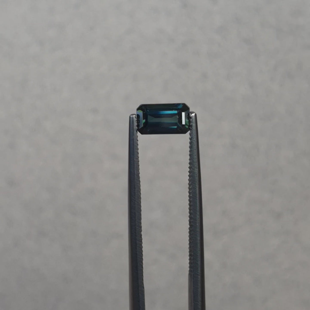 0.92ct Australian Sapphire, Teal - Emerald Cut