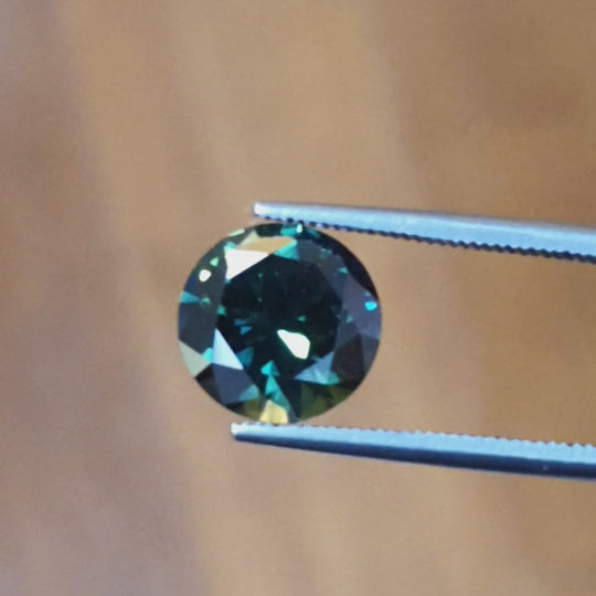 3.69ct Australian Sapphire, Parti Blue/Green - Round cut