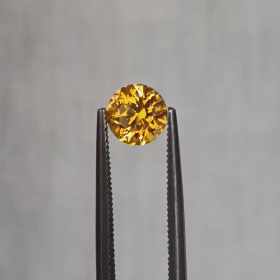 1.20ct Australian Sapphire, Golden Yellow - Round