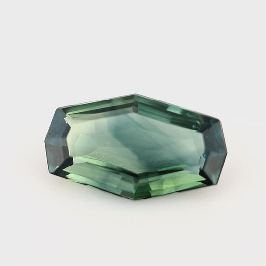 1.07ct Australian Sapphire, Teal, Green, Blue, Yellow - Octagon