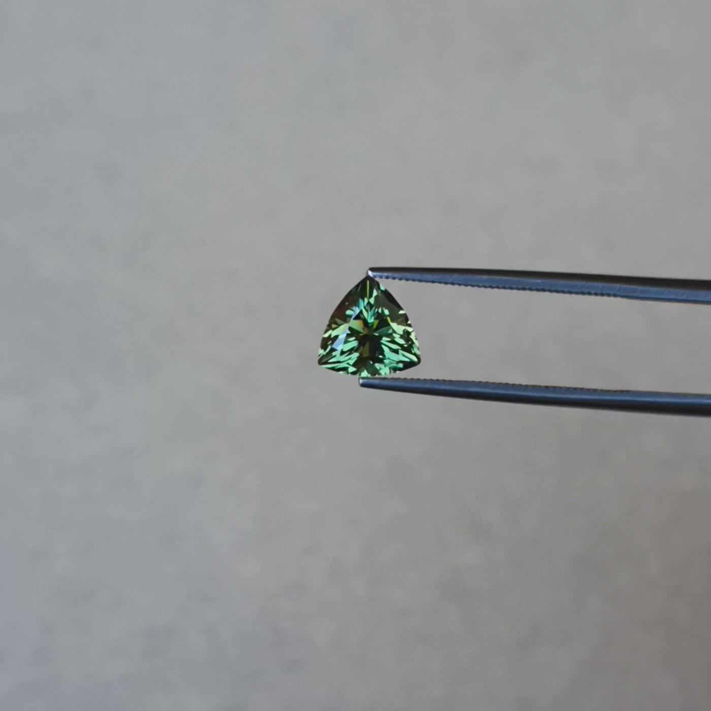 2.22ct Australian Sapphire, Green, Teal - Trillion
