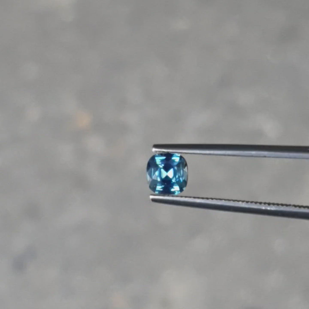 1.00ct Nigerian Sapphire, Blue - Cushion