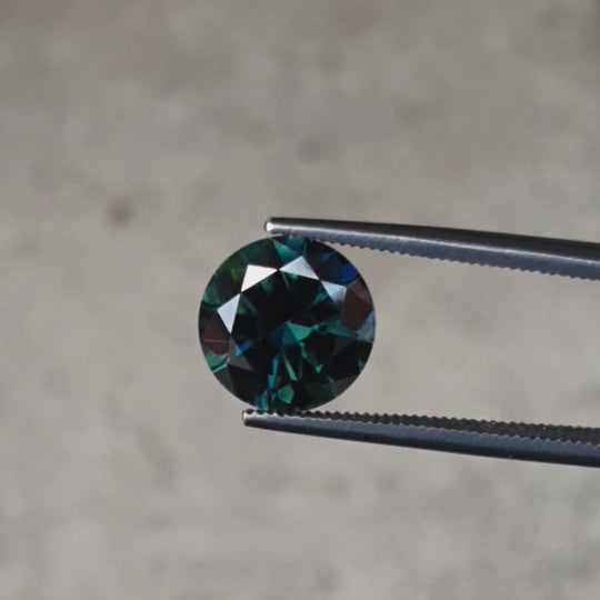 3.69ct Australian Sapphire, Parti Blue/Green - Round cut
