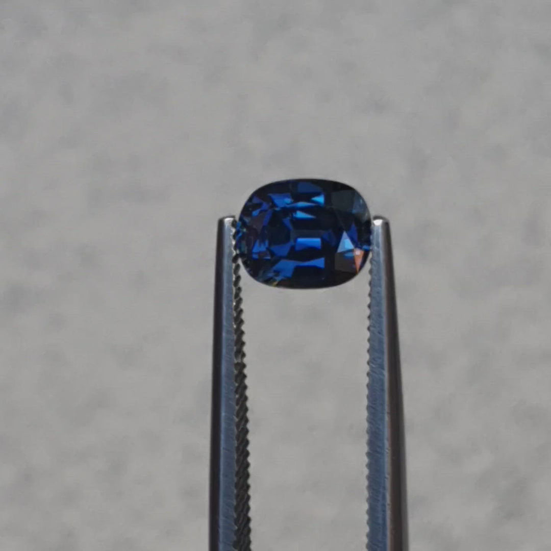 1.27ct Australian Sapphire, Blue - Oval