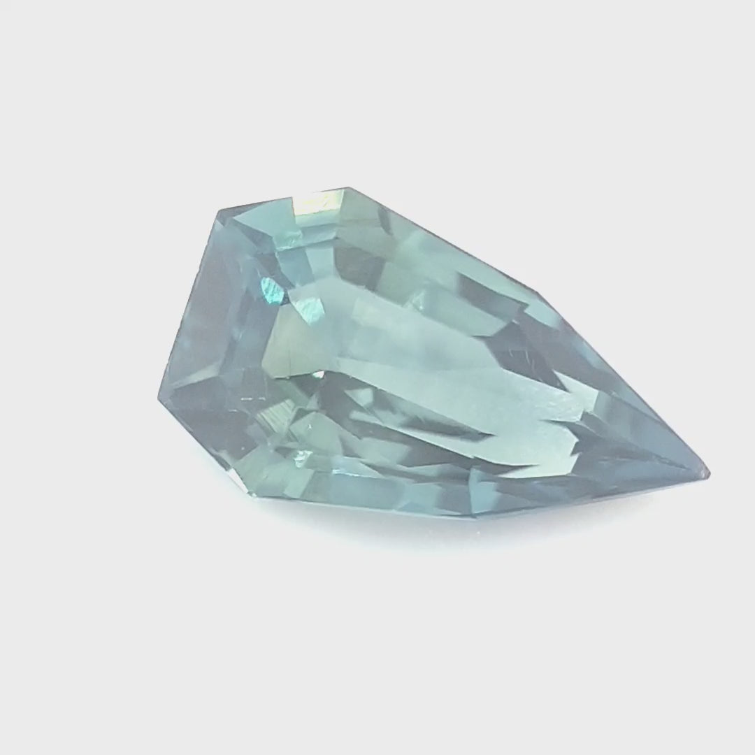 1.00ct Australian Sapphire, Blue, Teal Parti - Heptagon