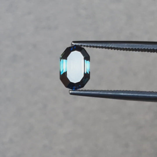 1.52ct Australian Sapphire, Teal, Green, Blue, Yellow - Decagon