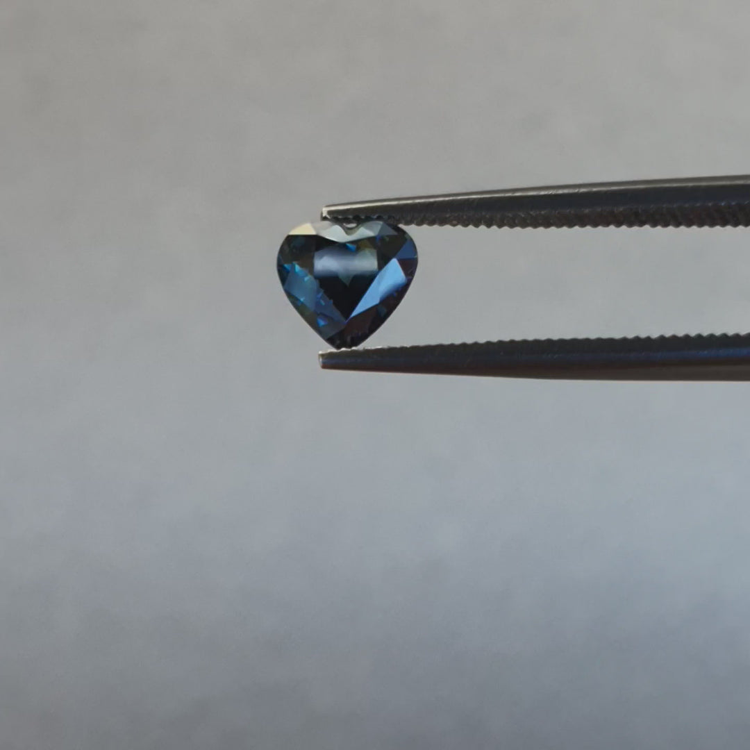 1.32ct Australian Sapphire, Parti, Teal, Green, Blue - Heart