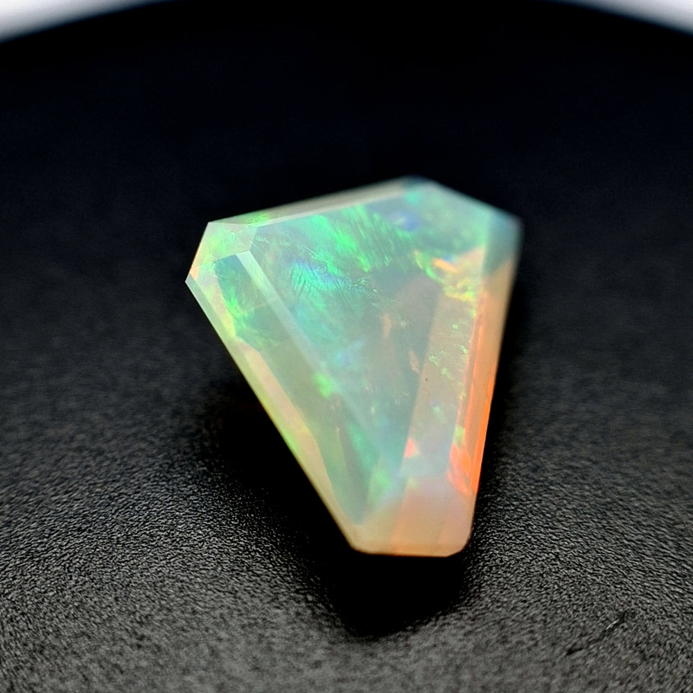 3.92ct Australian Opal - Free Form