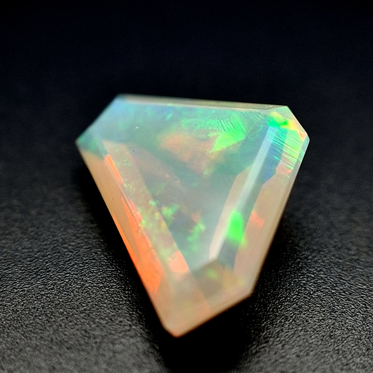 3.92ct Australian Opal - Free Form