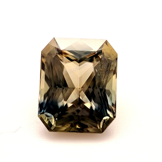 3.05ct Australian Sapphire Parti colour-change - Radiant Cut
