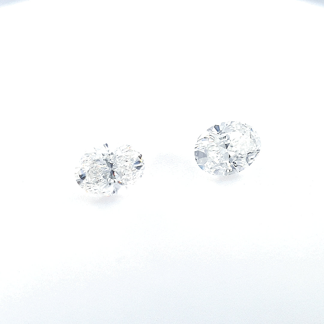 0.62ct TDW Australian Argyle Diamond Pair - Oval