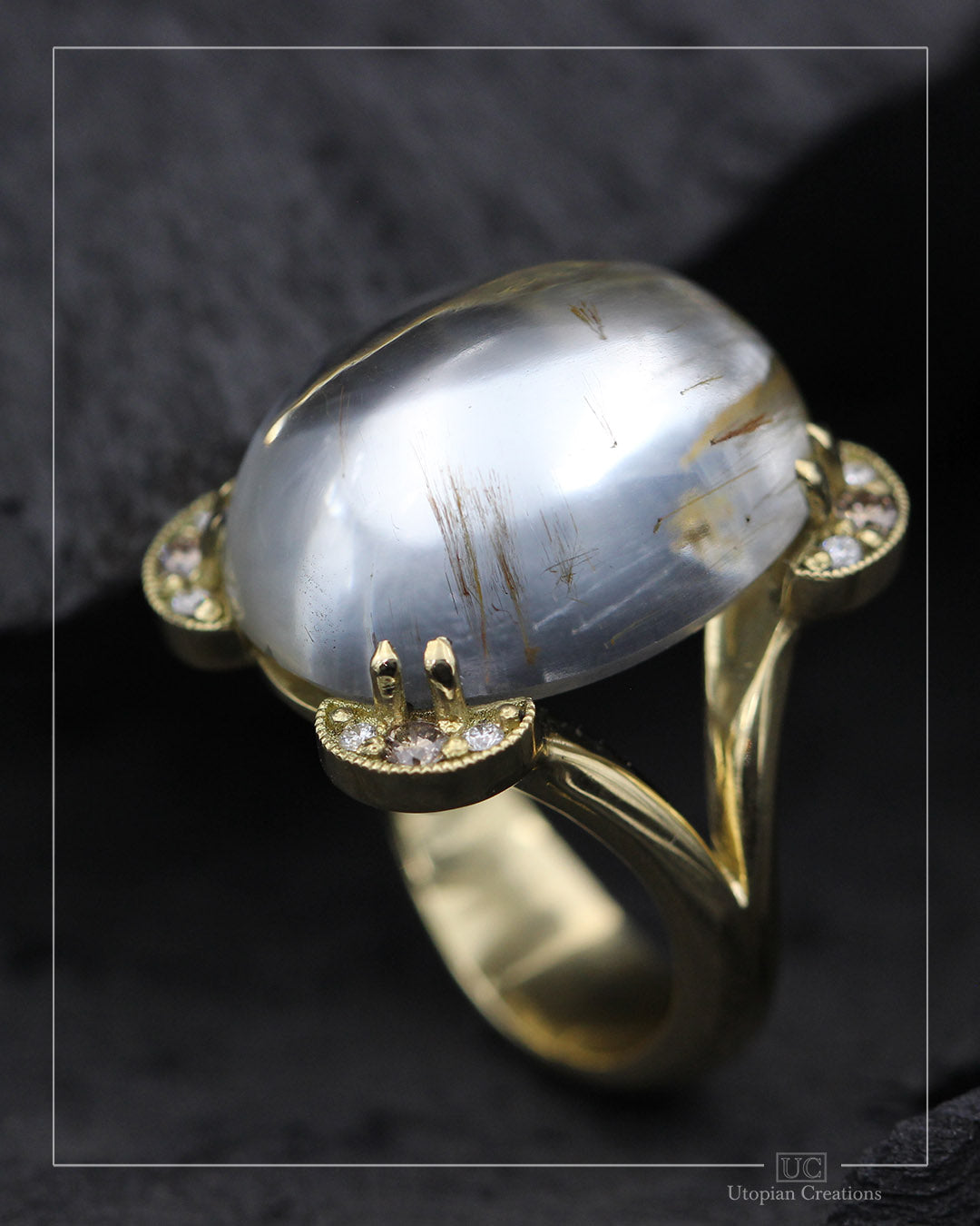 Nardoo - 18 Yellow Gold &amp; Clear Topaz and Diamonds