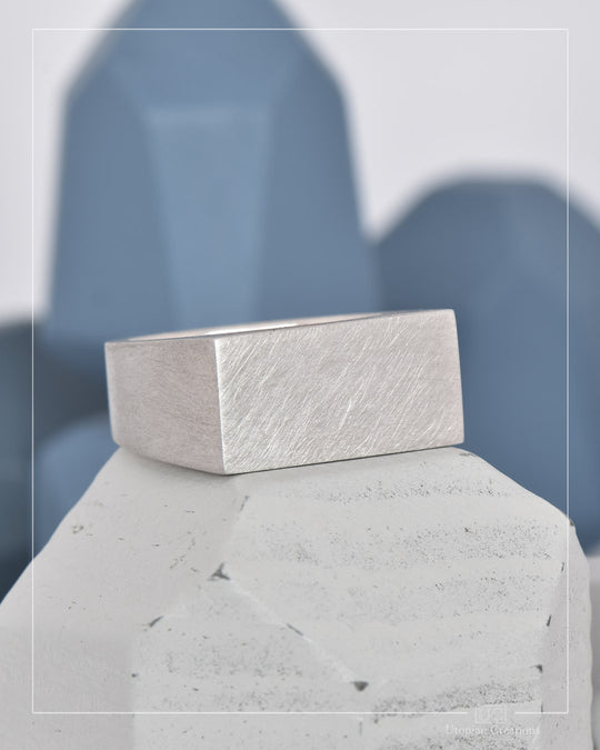 Signet Ring, Rectangular East West