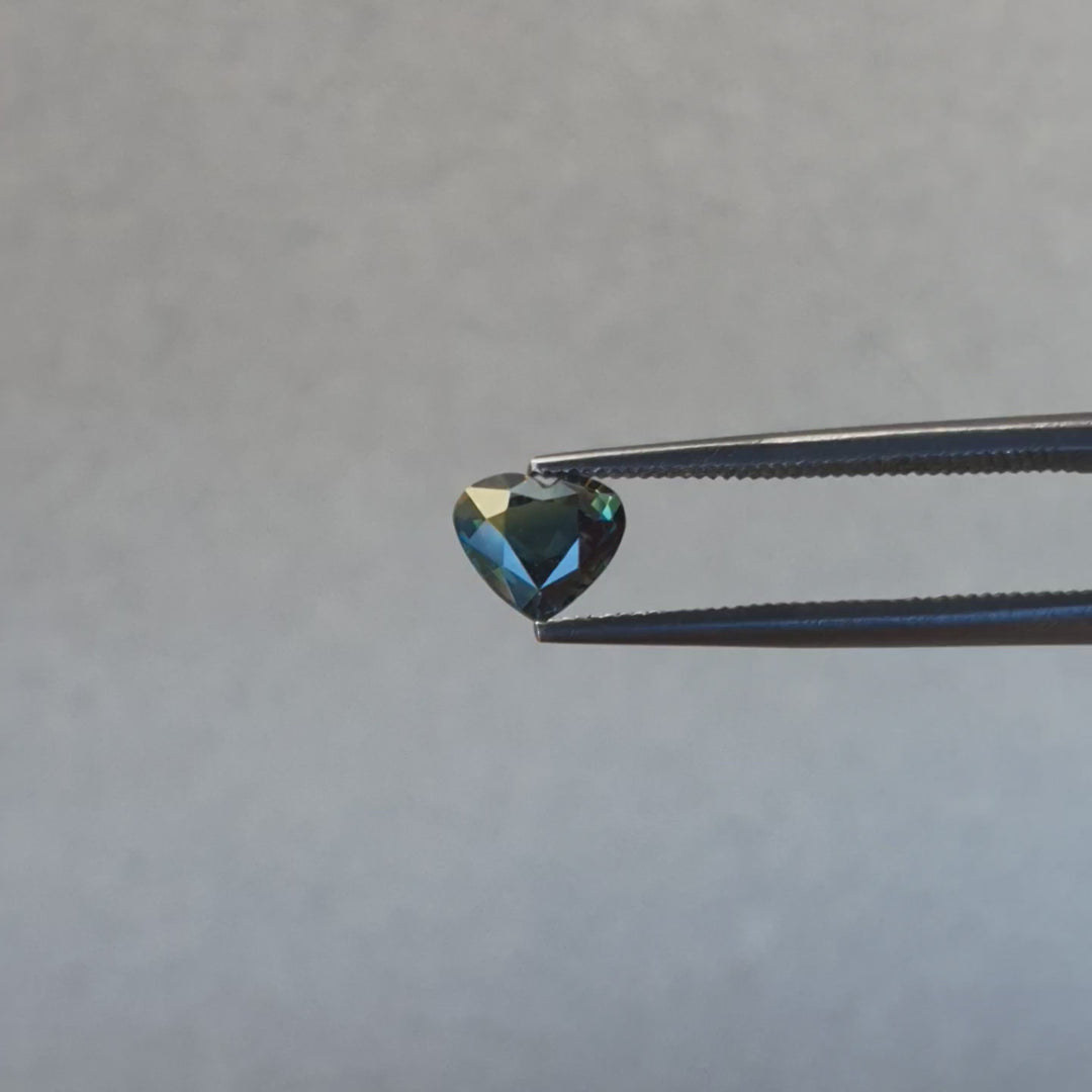 1.38ct Australian Sapphire, Parti, Teal, Green, Blue - Heart