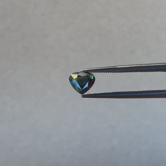 1.38ct Australian Sapphire, Parti, Teal, Green, Blue - Heart