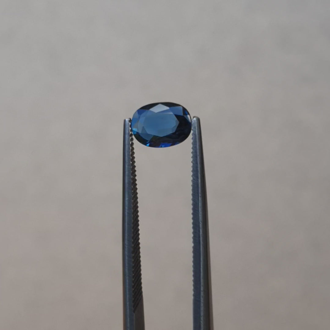 0.99ct Australian Sapphire, Blue - Oval