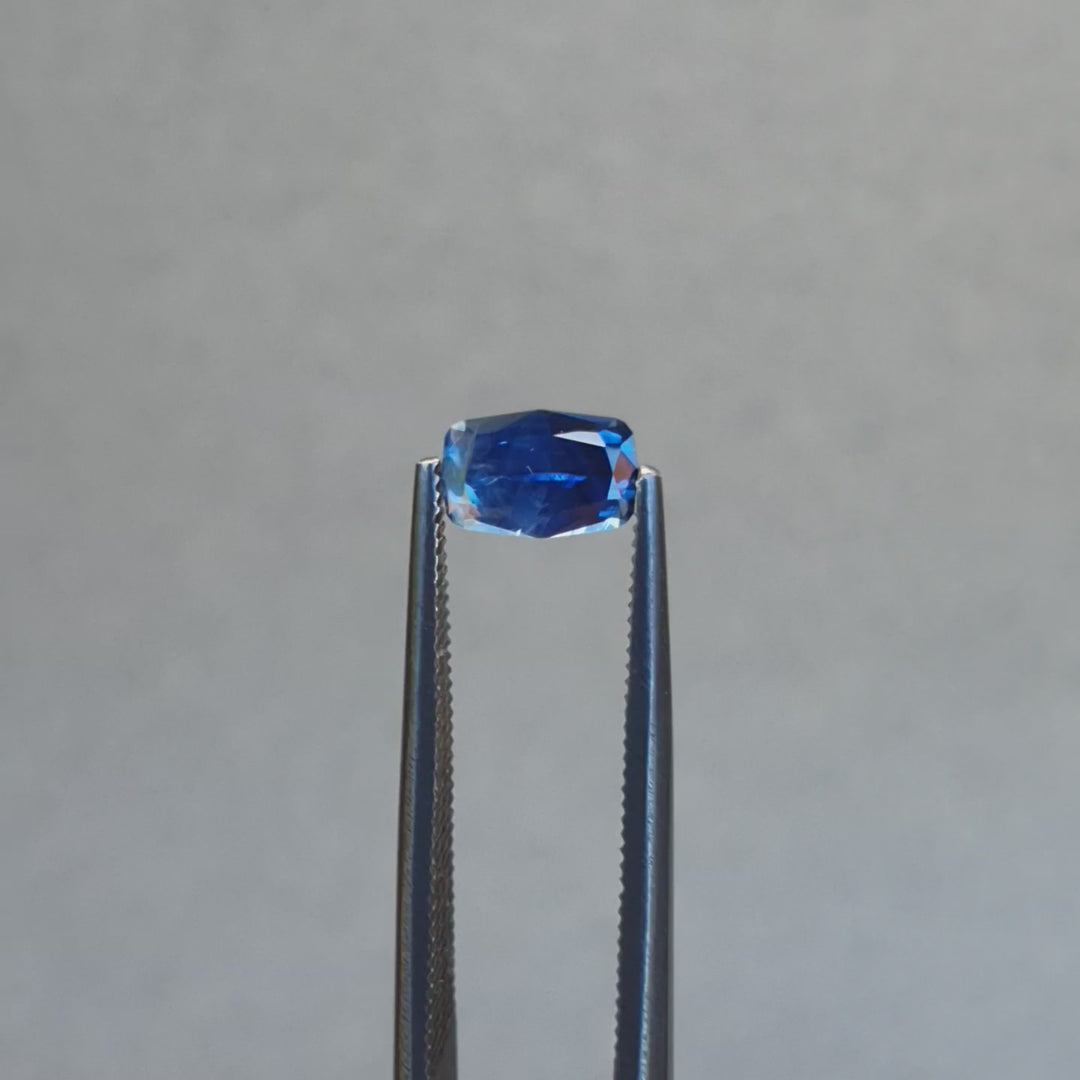 0.83ct Australian Sapphire, Blue - Fancy
