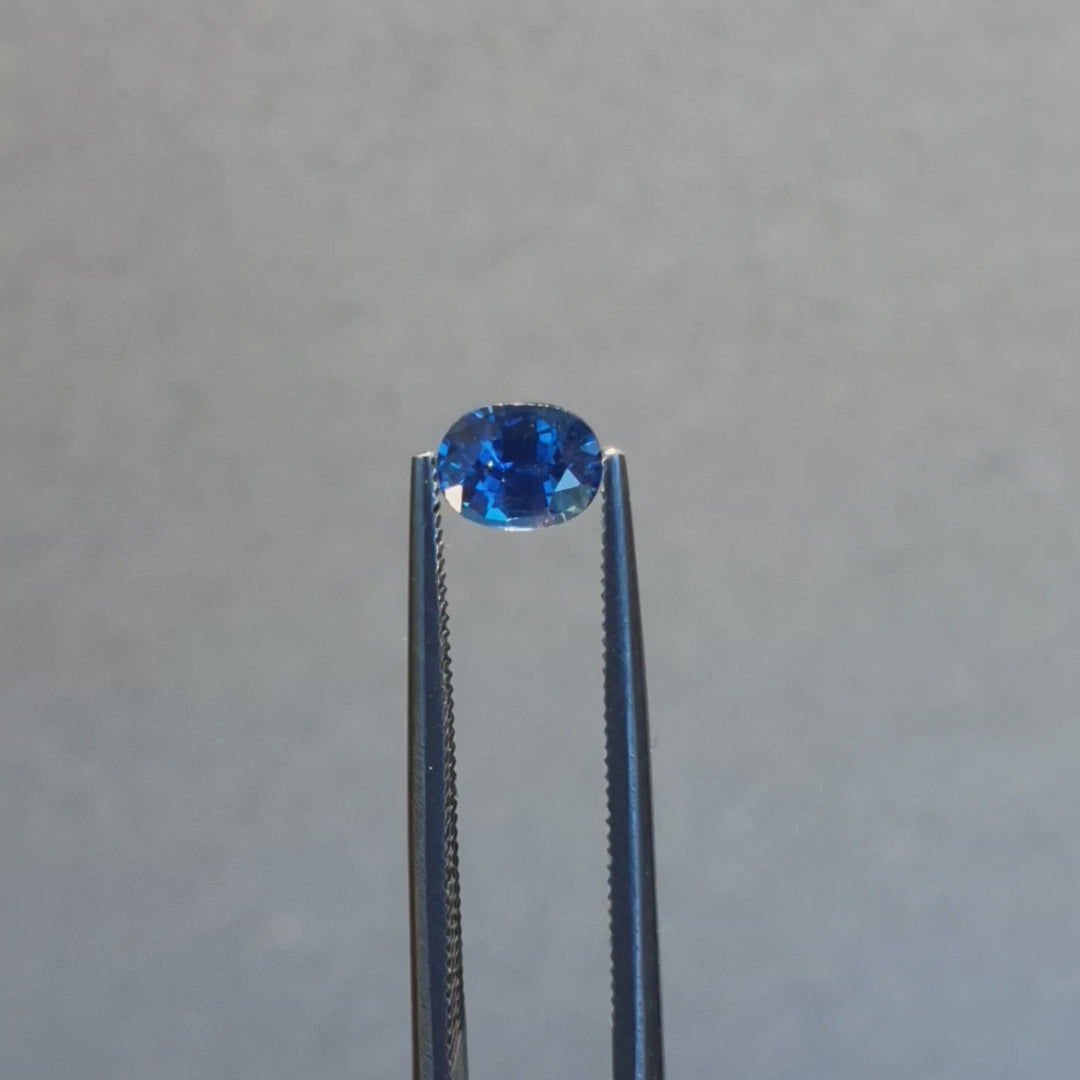 0.75ct Australian Sapphire, Blue - Oval