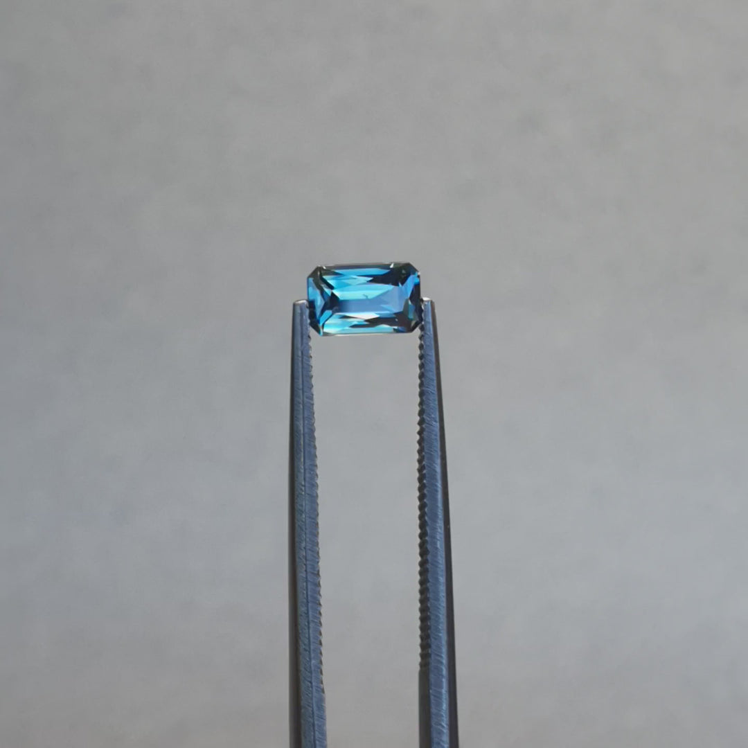 0.84ct Australian Sapphire, Parti, Teal, Blue, Green - Radiant Cut
