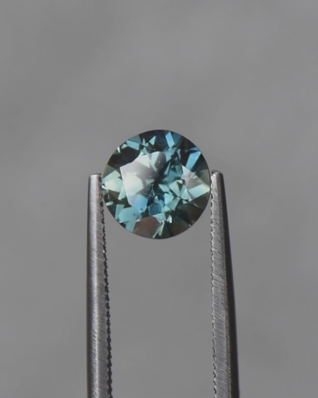 1.83ct Australian Sapphire, Parti Teal, Blue, Green - Round